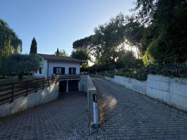 Villa Indipendente in vendita a La Valle, Roma Capitale