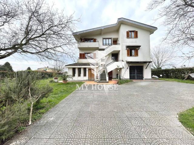 Villa Indipendente in vendita a Roma Capitale, Lazio