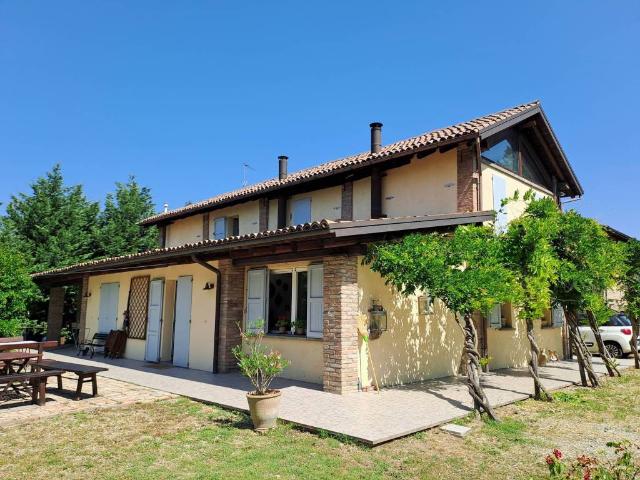 Villa Indipendente in vendita a Unione dei comuni Valli del Reno, Lavino e Samoggia, Bersagliera