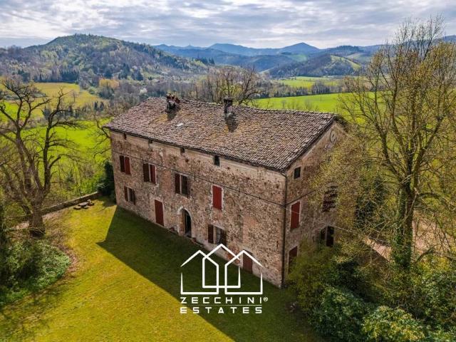 Villa Indipendente in vendita a Unione dei comuni Valli del Reno, Lavino e Samoggia, Zappolino