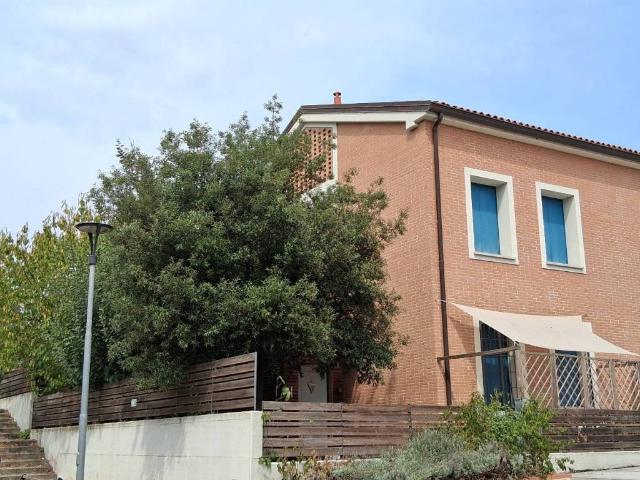 Villa Indipendente in vendita a Unione dei comuni Valli del Reno, Lavino e Samoggia, Allegrina