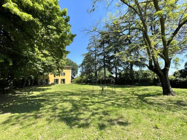 Villa Indipendente in vendita a Unione dei comuni Valli del Reno, Lavino e Samoggia, Bazzano