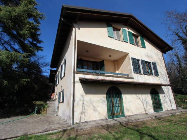 Villa Indipendente in vendita a Unione dei comuni Valli del Reno, Lavino e Samoggia, Cà Foscolo