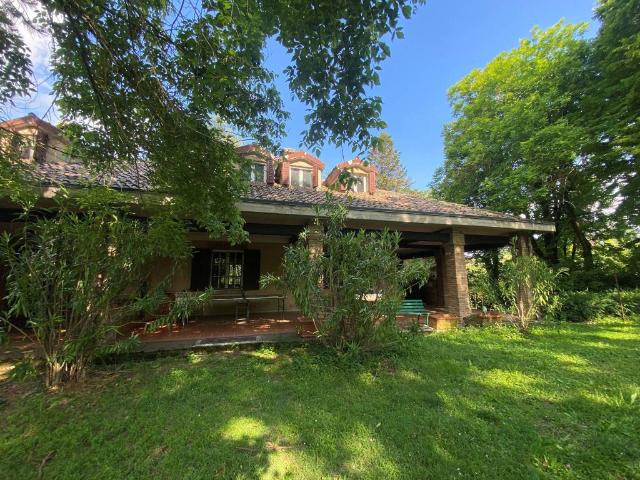 Villa Indipendente in vendita a Unione dei comuni Valli del Reno, Lavino e Samoggia, Montebudello
