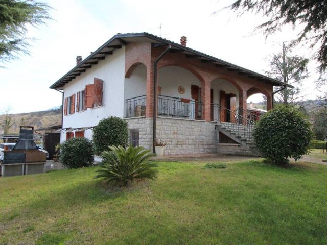 Villa Indipendente in vendita a Unione dei comuni Valli del Reno, Lavino e Samoggia, Reggio Emilia