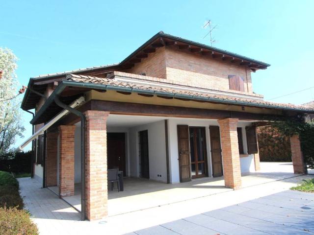 Villa Indipendente in vendita a Unione dei comuni Valli del Reno, Lavino e Samoggia, Calcara