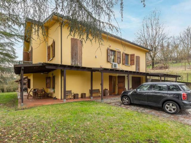 Villa Indipendente in vendita a Unione dei comuni Valli del Reno, Lavino e Samoggia, Monte San Pietro