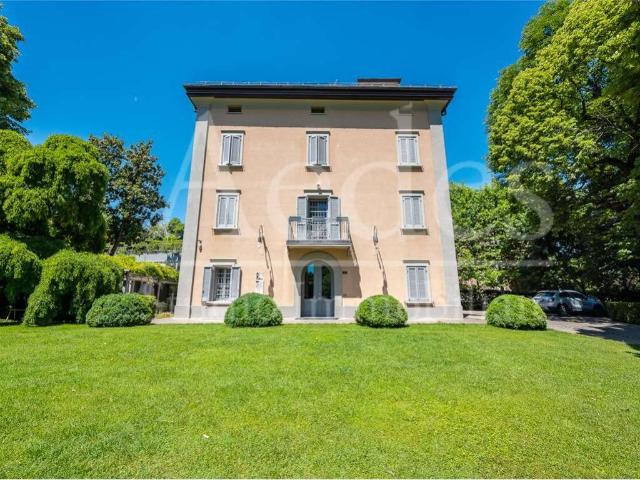 Villa Indipendente in vendita a Unione dei comuni Valli del Reno, Lavino e Samoggia, Bazzano