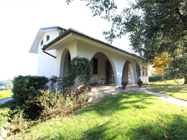 Villa Indipendente in vendita a Unione dei comuni Valli del Reno, Lavino e Samoggia, Reggio Emilia