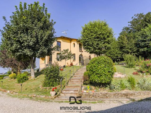Villa Indipendente in vendita a Unione dei comuni Valli del Reno, Lavino e Samoggia, Reggio Emilia
