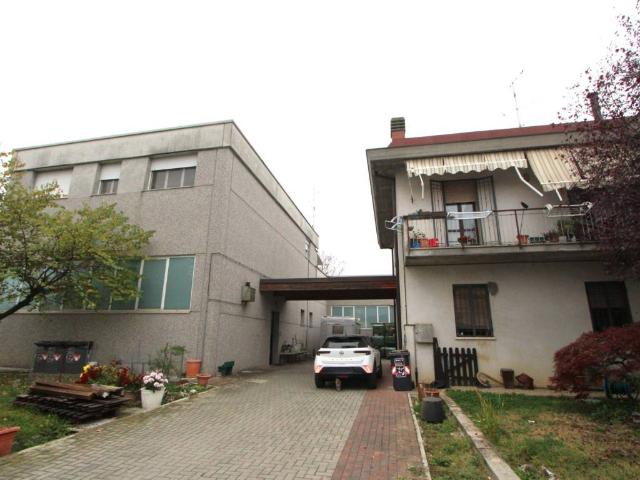 Villa Indipendente in vendita a Unione dei comuni Valli del Reno, Lavino e Samoggia, Bazzano
