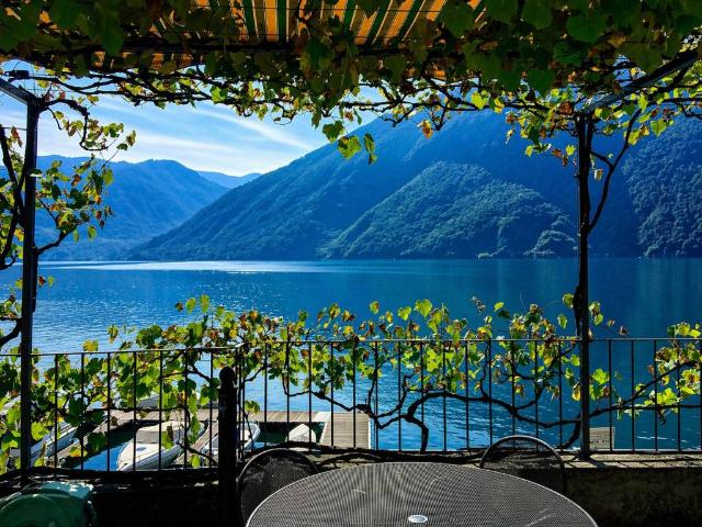 Villa Indipendente in vendita a Cressogno, Valsolda