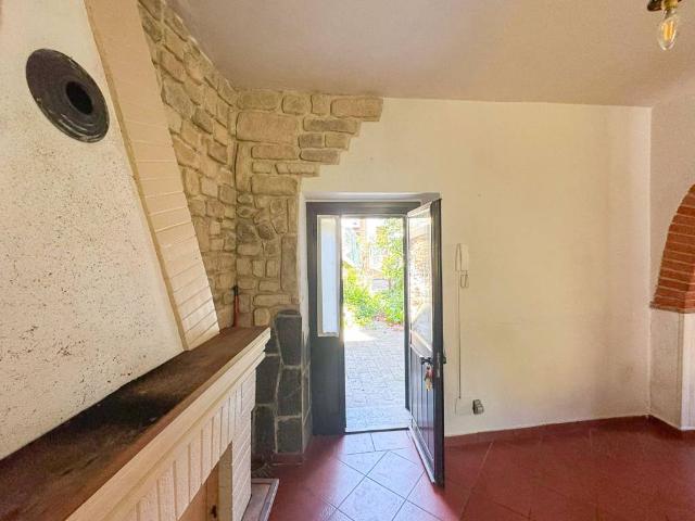 Villa Indipendente in vendita a Unione dei comuni della Valvarrone, Comun