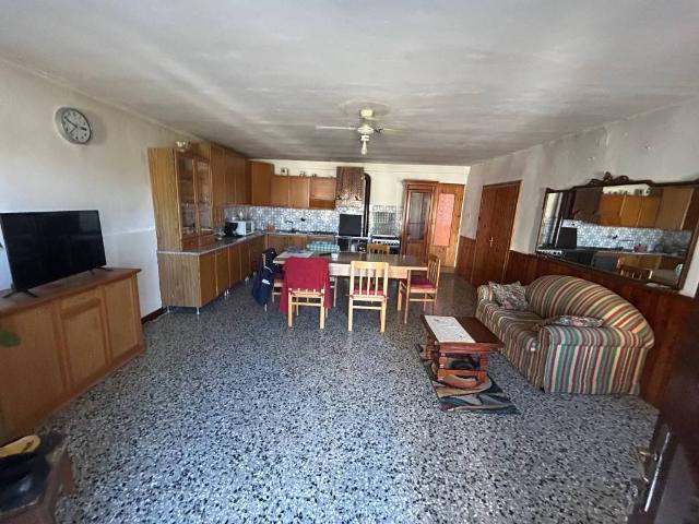 Villa Indipendente in vendita a Valvasone, Friuli-Venezia Giulia