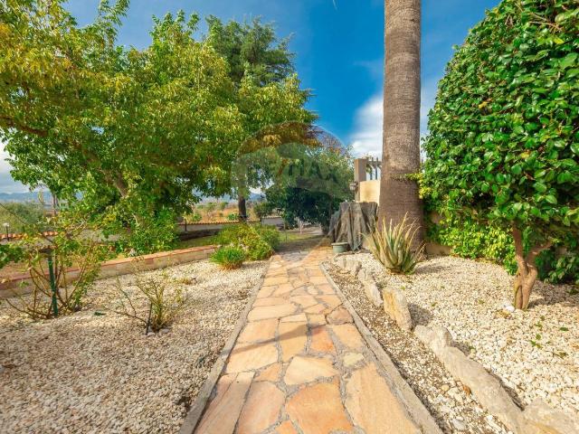 Villa Indipendente in vendita a Belfiore, Valverde