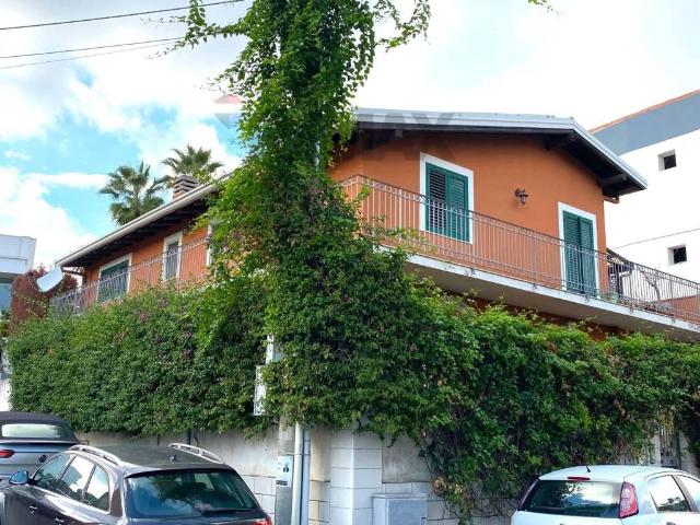 Villa Indipendente in vendita a Contrada Fusco, Valverde