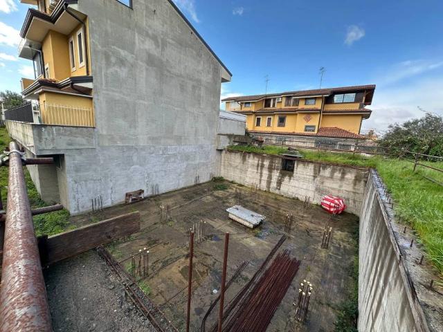 Terreno in vendita a Valverde, Sicilia