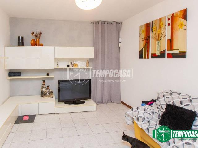 Villa Indipendente in vendita a Vanzaghello, Lombardia