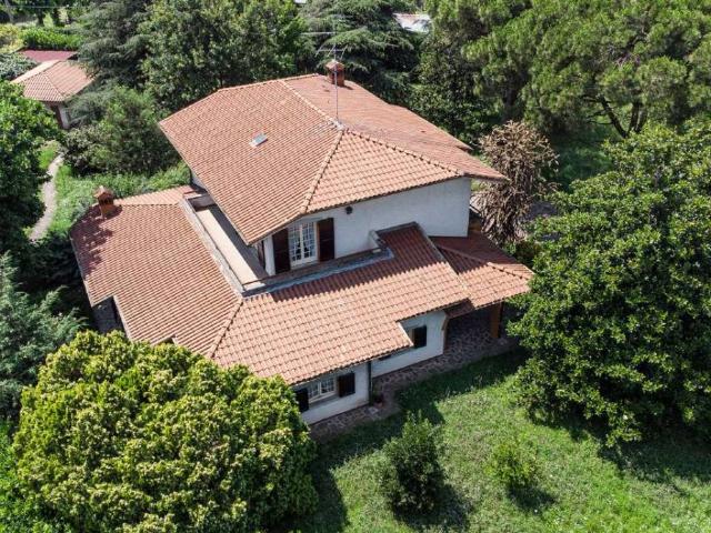 Villa Indipendente in vendita a Vaprio D'adda, Lombardia