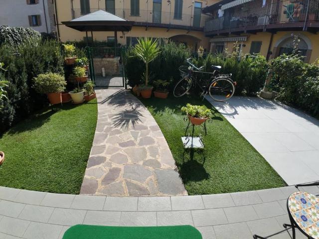 Villa Indipendente in vendita a Vaprio D'adda, Lombardia