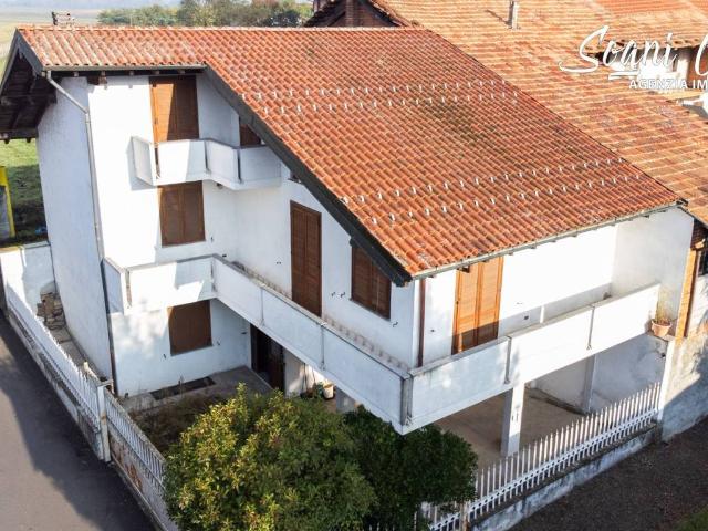 Villa Indipendente in vendita a Piemonte, Novara