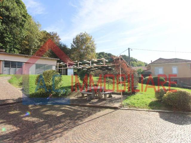 Villa Indipendente in vendita a Boffalora, Varano Borghi