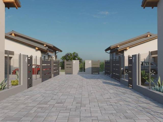 Villa Indipendente in vendita a Varano Borghi, Lombardia