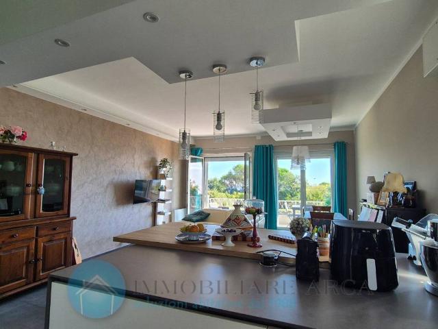 Villa Indipendente in vendita a San Giacomo, Varazze