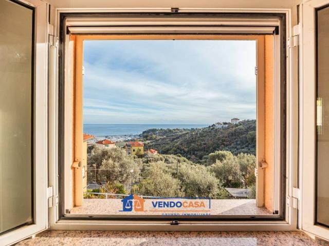 Villa Indipendente in vendita a Castagnabuona, Varazze