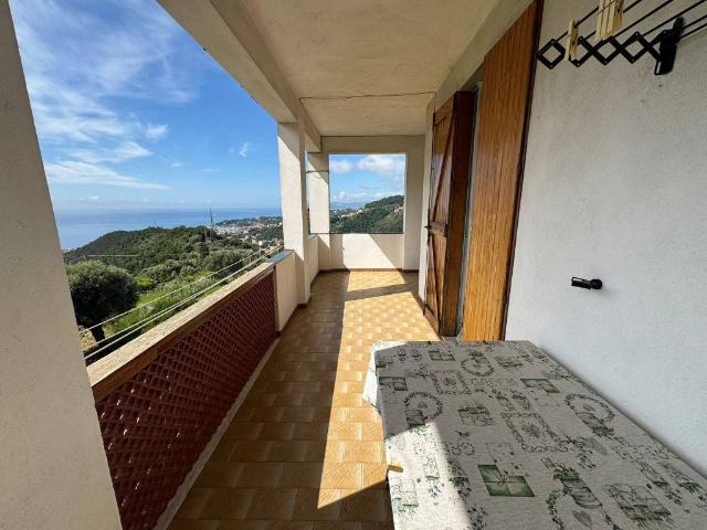 Villa Indipendente in vendita a Parasio, Varazze