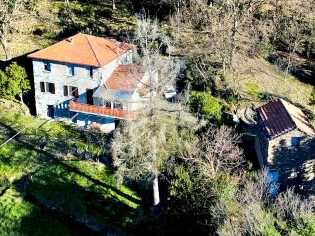 Villa Indipendente in vendita a Varazze, Liguria