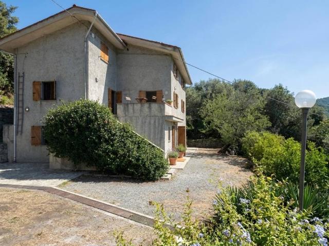 Villa Indipendente in vendita a Pero, Varazze