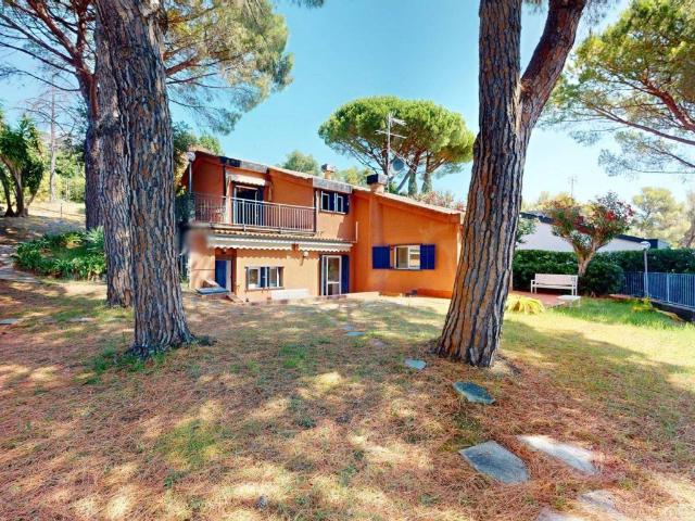 Villa Indipendente in vendita a Invrea, Varazze