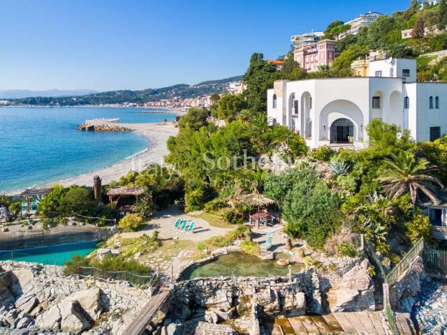 Villa Indipendente in vendita a Varazze, Liguria