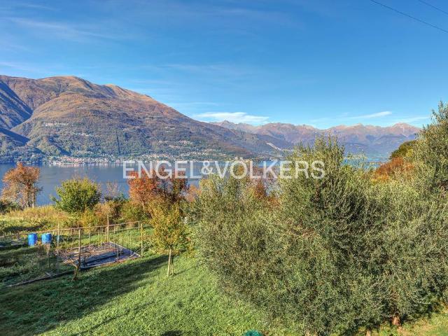 Villa Indipendente in vendita a Cortesella, Varenna