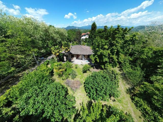 Villa Indipendente in vendita a Bustecche, Varese