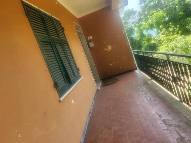 Villa Indipendente in vendita a Varese Ligure, Liguria