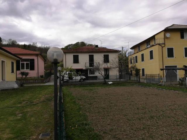 Villa Indipendente in vendita a Maissana, Liguria
