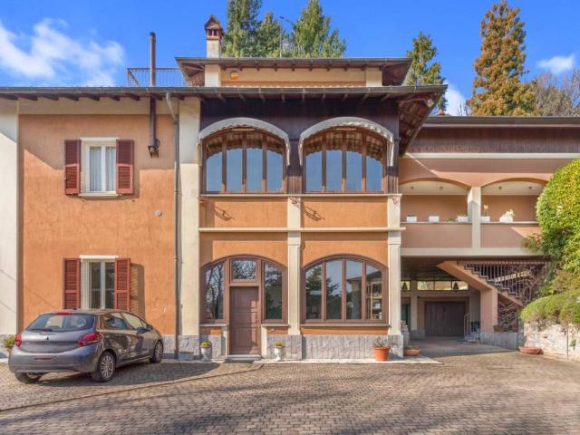 Villa Indipendente in vendita a Velate, Varese