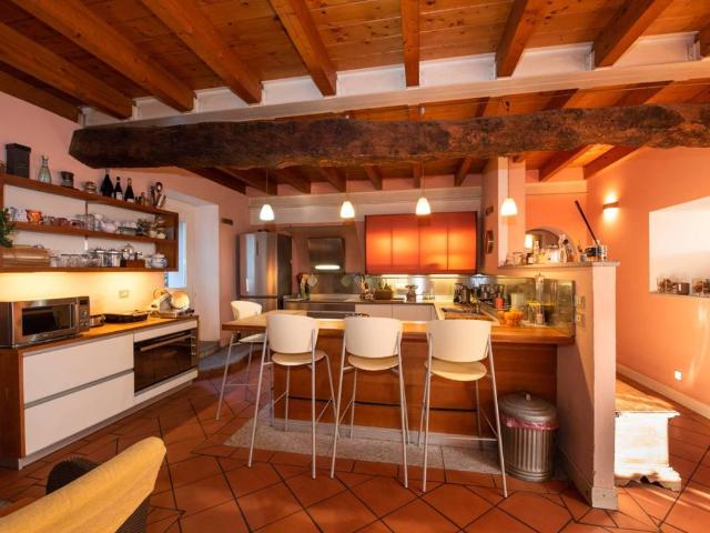 Villa Indipendente in vendita a Cantalupa, Varese