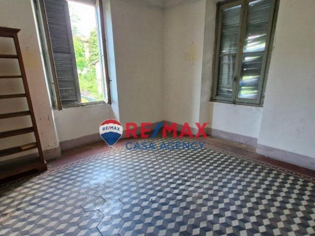 Villa Indipendente in vendita a Varese, Lombardia