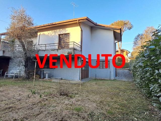 Villa Indipendente in vendita a Calcinate degli Orrigoni, Varese
