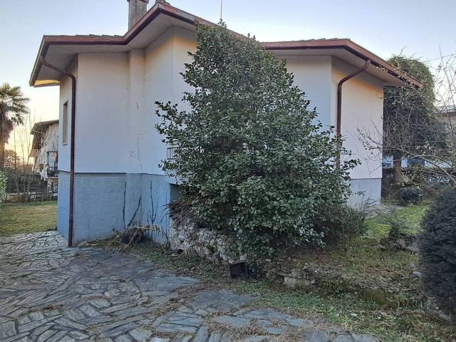 Villa Indipendente in vendita a Calcinate degli Orrigoni, Varese