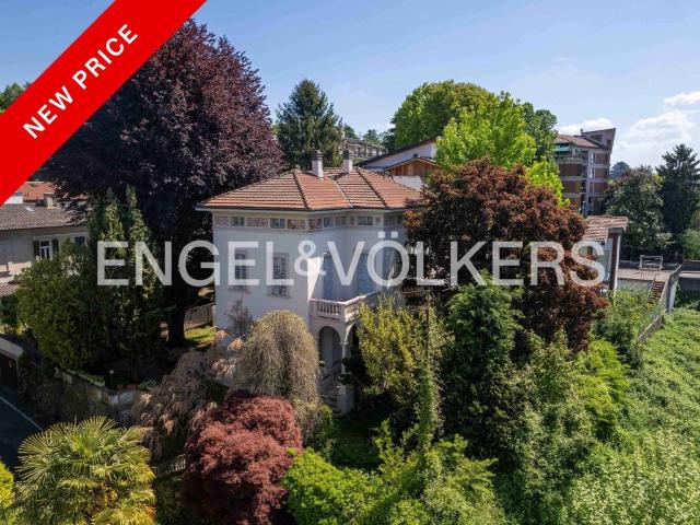 Villa Indipendente in vendita a Bosto, Varese