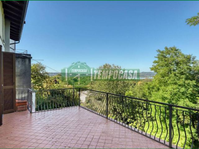 Villa Indipendente in vendita a Calcinate degli Orrigoni, Varese