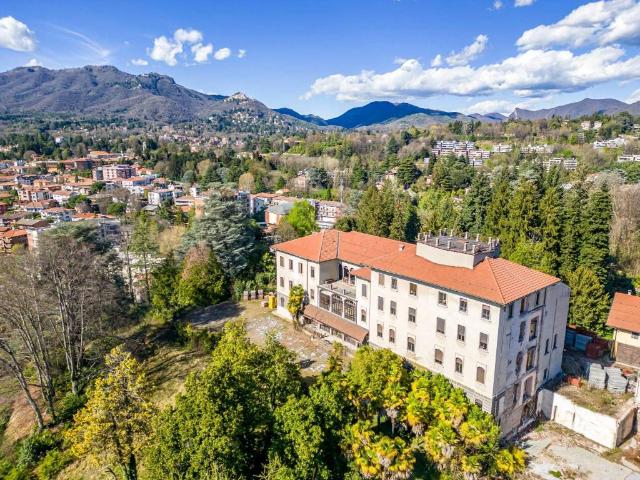 Villa Indipendente in vendita a Calcinate degli Orrigoni, Varese