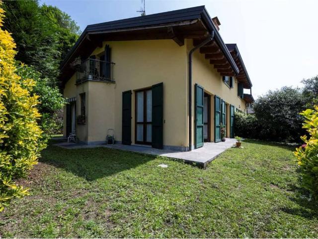 Villa Indipendente in vendita a Velate, Varese
