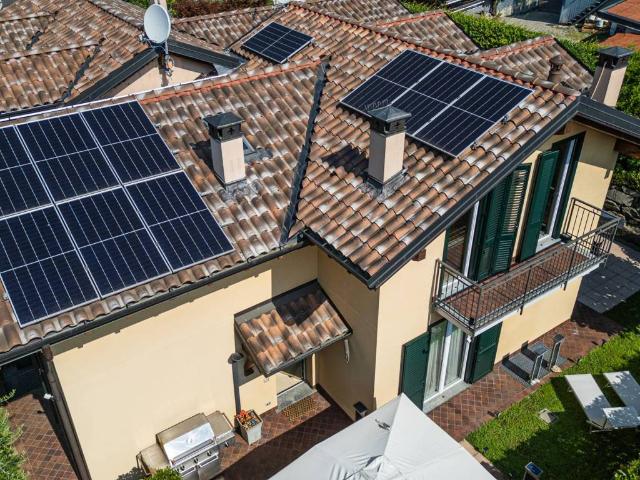 Villa Indipendente in vendita a Bregazzana, Varese