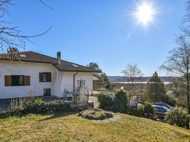 Villa Indipendente in vendita a Lissago, Varese