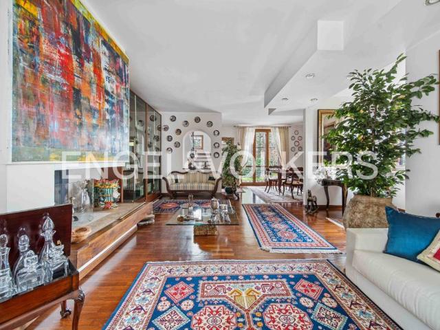 Villa Indipendente in vendita a Velate, Varese